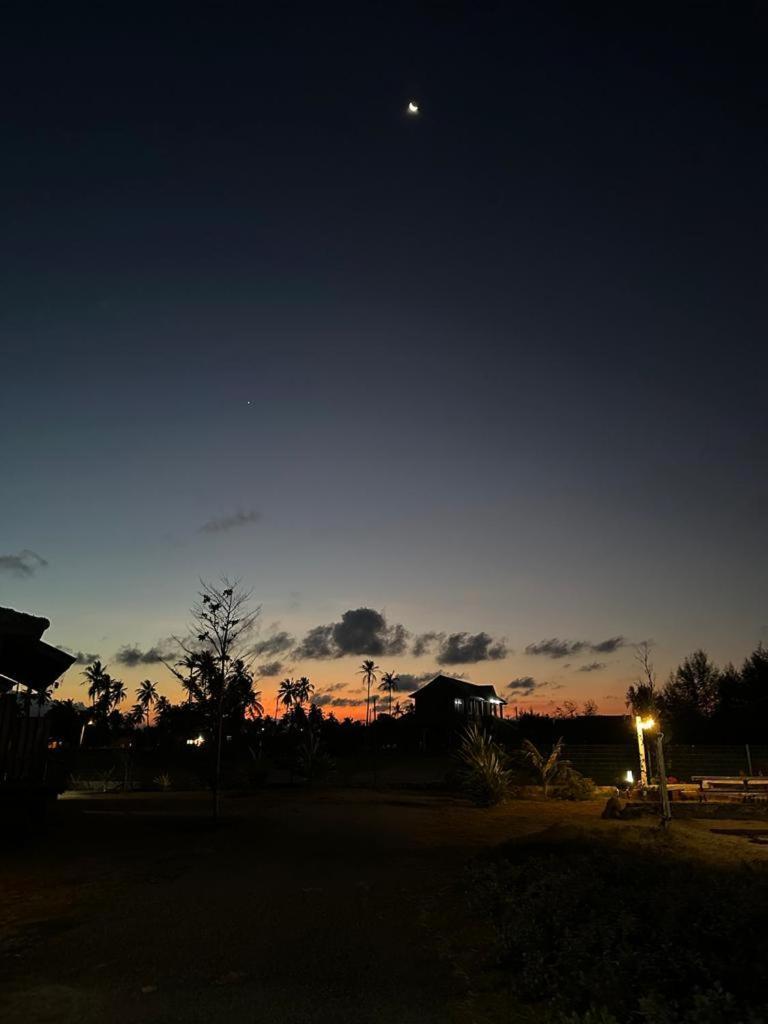 Sekepeng Penarek Kampung Penarik Exterior foto